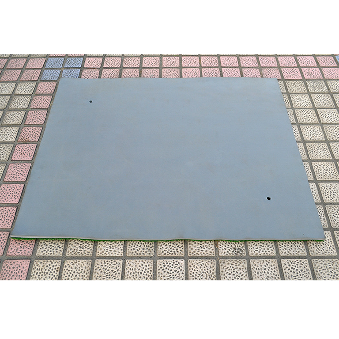 Hillman Golf Artificial Turf Large Practice Mat with Rubber Tee