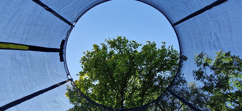 Amigo 8ft Powder Coated Trampoline with Enclosure Free Shoe Tidy & Ladder