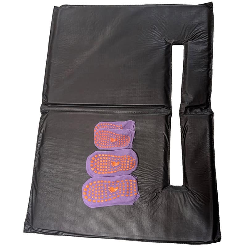 12ft Trampoline with Safety Enclosure Free Ladder Floor Mat & Socks – Black / Blue